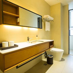 Zero Pressure Twin Room